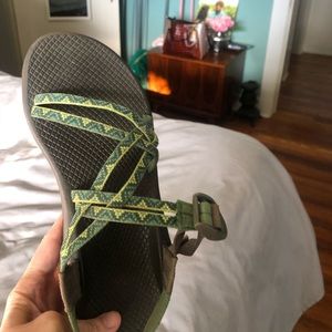 Chaco 7W, green & yellow star sandals;